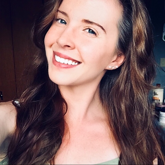 Meet your Posher, Alexandria - Picture 1 of 1